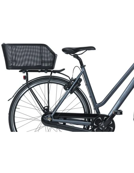 Fietsmand Basil Cento Tech Fiber WSL met bagagedragerbevestiging 21 liter 46 x 34 x 25 cm - solid zwart