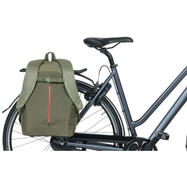 Fietsrugzak voor 13" laptop Basil B-Safe Commuter Nordlicht 13 liter 26 x 13 x 40 cm - olijfgroen