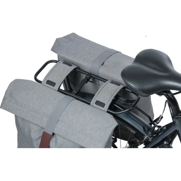 Dubbele fietstas Basil City 28 tot 32 liter 30 x 18 x 49 cm - grey melee