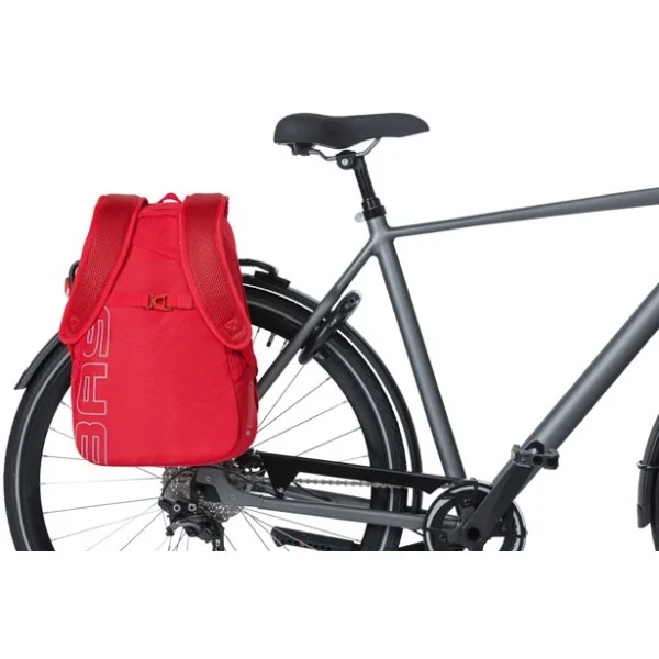 Fietsrugzak Basil Flex 17 liter 33 x 17 x 52 cm - signaal rood