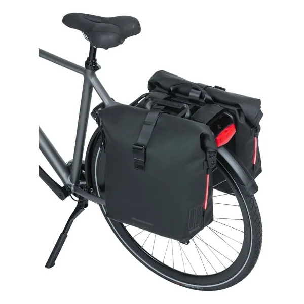 Dubbele fietstas Basil SoHo Nordlicht 41 liter 31 x 13 x 37 cm - zwart