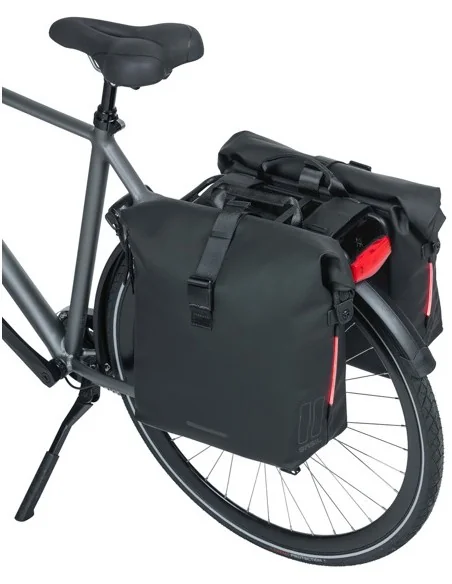 Dubbele fietstas Basil SoHo Nordlicht 41 liter 31 x 13 x 37 cm - zwart