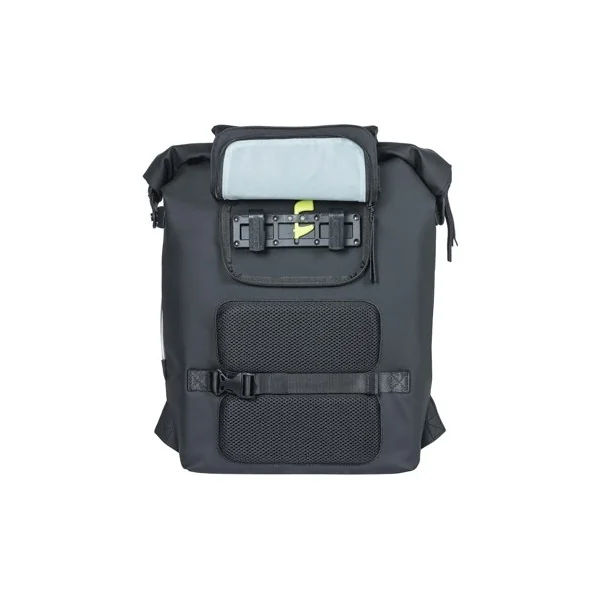 Fietsrugzak Basil SoHo Nordlicht 17 liter 31 x 14 x 37 cm - night zwart