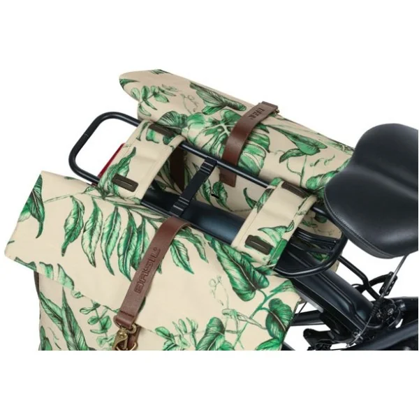 Dubbele fietstas Basil Ever-Green 28 tot 32 liter 28 x 16 x 35 cm - sandshell beige