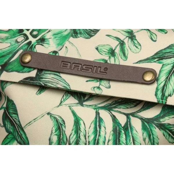 Fietsrugzak Basil Ever Green 14 tot 19 liter 28 x 16 x 35 cm - sandshell beige