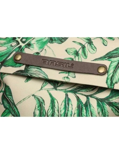 Fietsrugzak Basil Ever Green 14 tot 19 liter 28 x 16 x 35 cm - sandshell beige