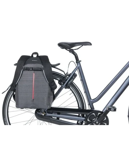 Fietsrugzak voor 13 inch laptop Basil B-Safe Commuter 13 liter 26 x 13 x 40 cm - zwart