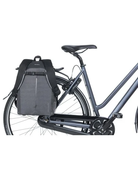 Fietsrugzak voor 13 inch laptop Basil B-Safe Commuter 13 liter 26 x 13 x 40 cm - zwart