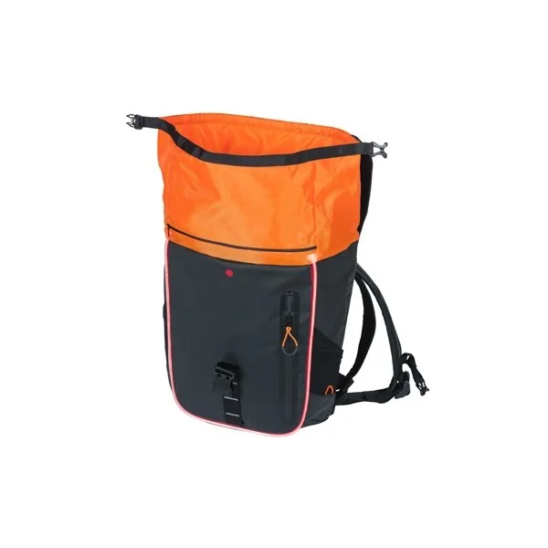 Fietsrugzak Basil Miles Tarpaulin Nordlicht 17 liter 31 x 17 x 44 cm - zwart/ oranje