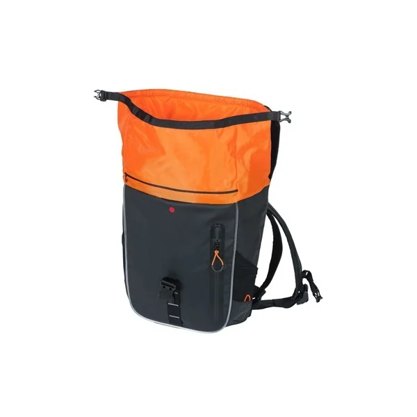 Fietsrugzak Basil Miles Tarpaulin Nordlicht 17 liter 31 x 17 x 44 cm - zwart/ oranje