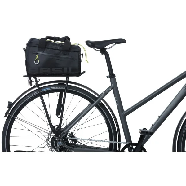 Bagagedragertas Basil Miles 7 liter 32 x 19 x 21 cm - zwart