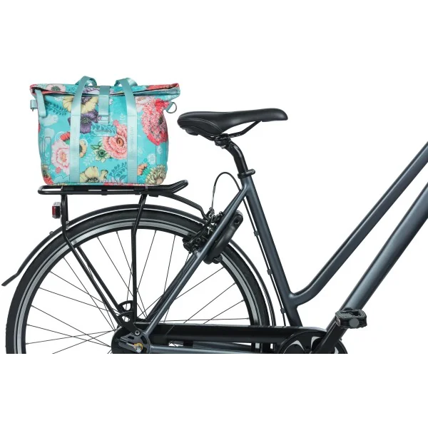 Fietstas Basil Bloom Field KF-hook MIK 11 liter 29 x 15 x 28 cm - sky blue