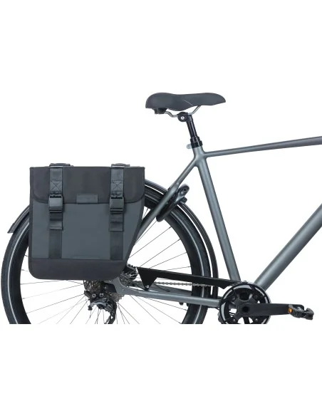 Dubbele fietstas Basil Tour Waterproof XL 35 liter 34 x 14 x 34 cm - zwart