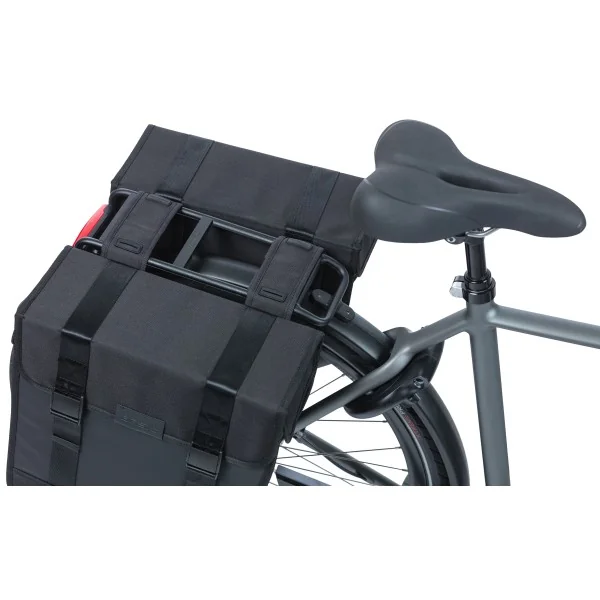 Dubbele fietstas Basil Tour Waterproof XL 35 liter 34 x 14 x 34 cm - zwart