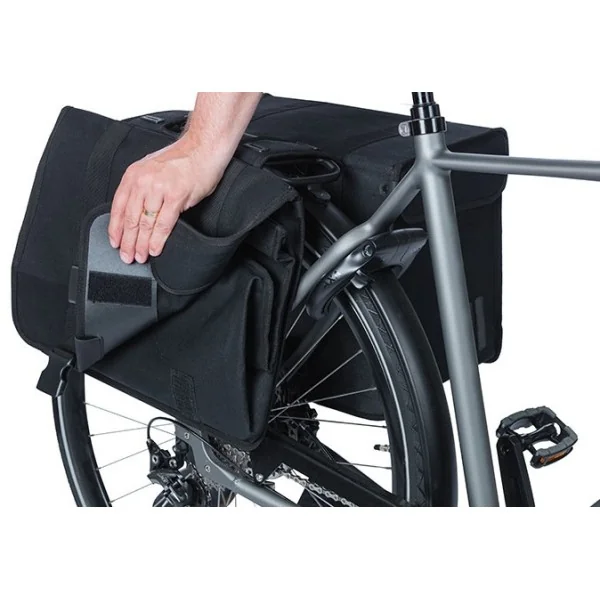 Dubbele fietstas Basil Kavan Eco Classic 58 liter 37 x 24 x 33 cm - zwart