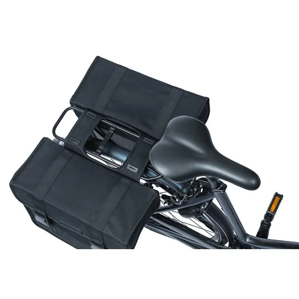 Dubbele fietstas Basil Kavan Eco Classic Rounded 46 liter 37 x 18 x 32 cm - zwart