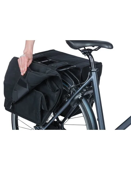 Dubbele fietstas Basil Kavan Eco Classic Rounded 46 liter 37 x 18 x 32 cm - zwart