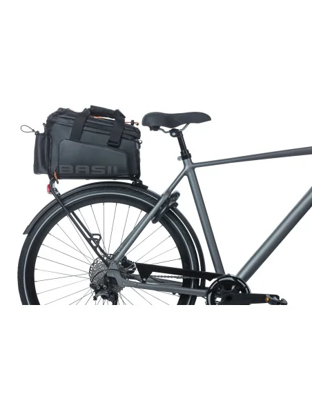 Bagagedragertas Basil Miles Tarpaulin XL Pro 9-36 liter 31 x 23 x 20 cm - black orange