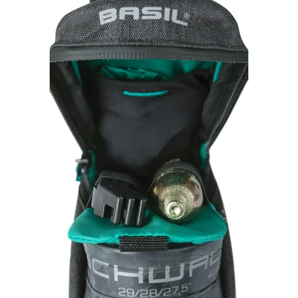 Zadeltas M Basil Discovery 365D 1.0 liter 10 x 9 x 15 cm - zwart melee