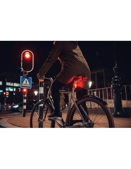 Achterlicht met remlicht Axa Dwn Rear Brake Light 1 Lux USB-C oplaadbaar