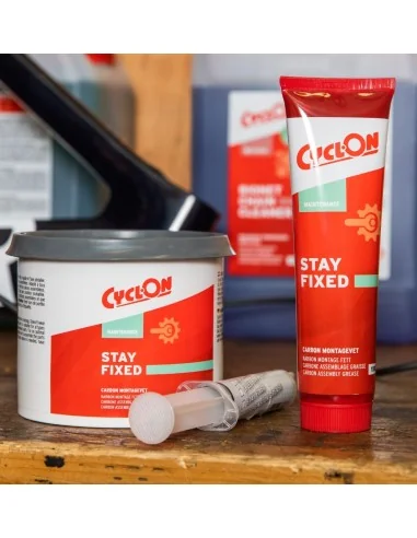Cyclon Stay Fixed Carbon M.T. Paste - 150 ml (in blisterverpakking)