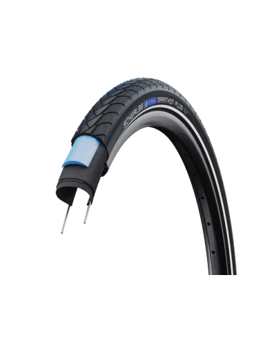 Buitenband Schwalbe Marathon Plus SmartGuard 28 x 1.40" / 37-622 mm - zwart met reflectie
