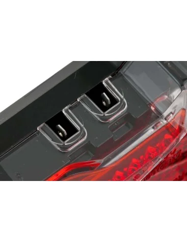 Dragerachterlicht Axa Riff Batterij Auto 50-80 mm (op kaart)