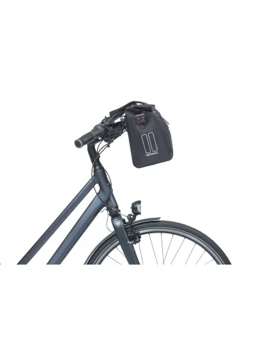 Fietstas Basil City MIK met KF-haak 8-11 liter 39,5 x 39 x 15 cm - zwart