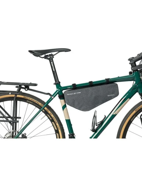 Frametas Basil Navigator Storm M 2.2 liter 16 x 38 x 6 cm - zwart