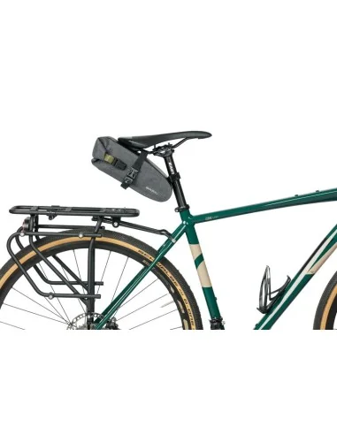 Zadeltas Basil Navigator Storm M 1.5 liter 10 x 9 x 29 cm - zwart