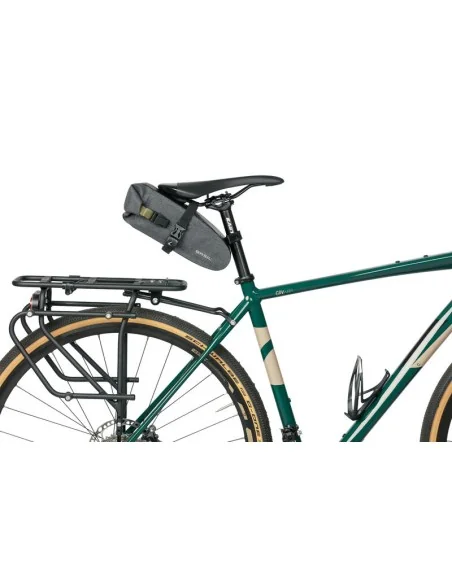 Zadeltas Basil Navigator Storm M 1.5 liter 10 x 9 x 29 cm - zwart