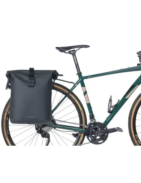 Fietsschoudertas Basil SoHo MIK SIDE 17 liter 16 x 32 x 37 cm - zwart
