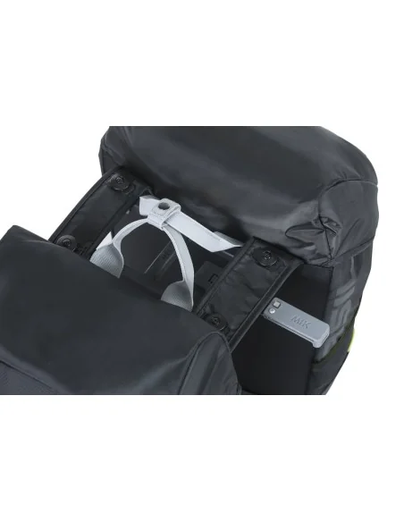 Dubbele fietstas Basil Miles 34 liter 13 x 26 x 35 cm (2x) - zwart / lime