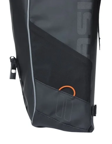 Bagagedragertas Basil Miles Tarpaulin XL Pro MIK 9-36 liter 33 x 19 x 18 cm - zwart/oranje