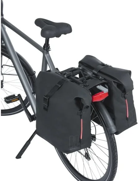 Dubbele fietstas Basil SoHo Nordlicht MIK 41 liter - zwart