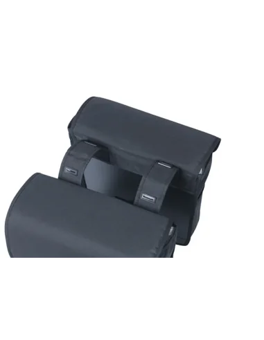 Dubble fietstas Basil GO 32 liters - zwart