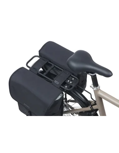 Dubble fietstas Basil GO 32 liters - zwart