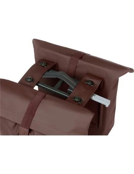 Dubbele fietstas Basil City MIK 28-32 liter 12 x 30 x 33 cm - roasted brown