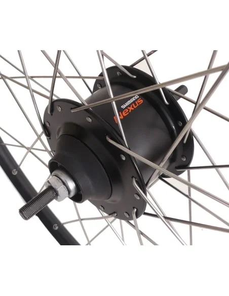 Achterwiel 28" Nexus 8 rollerbrake naaf met met zwarte velg en RVS spaken