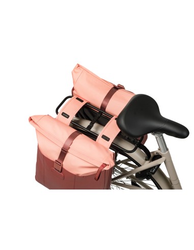 Dubbele fietstas Basil Vive 28-35L 14 x 30 x 38 cm - bordeaux/roze