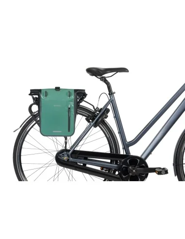 Enkele fietstas Basil Rivo M tarpaulin MIK 12-15L 14 x 25 x 38 cm - groen/zwart