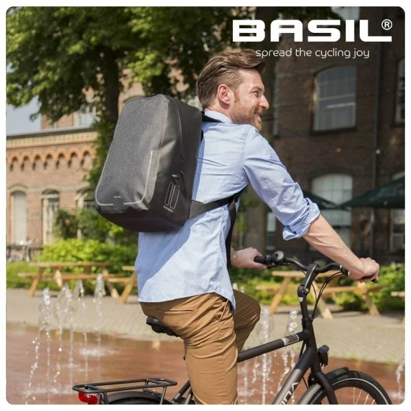 Fietsrugzak Basil Urban Dry Backpack 18 liter 27 x 16 x 45 cm - grijs