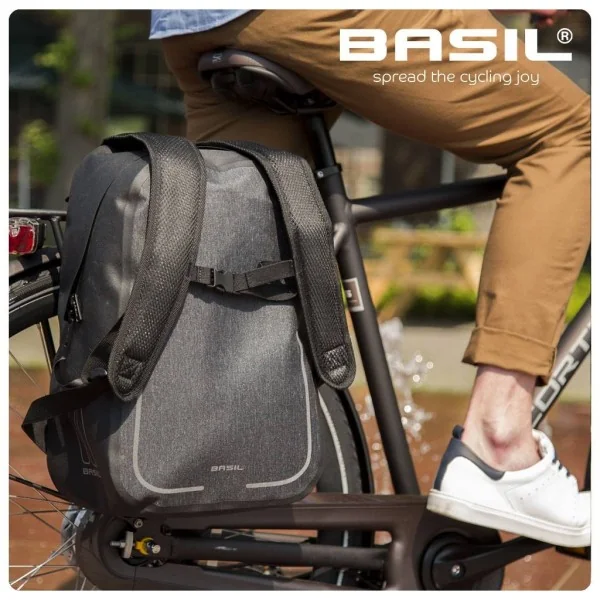 Fietsrugzak Basil Urban Dry Backpack 18 liter 27 x 16 x 45 cm - grijs