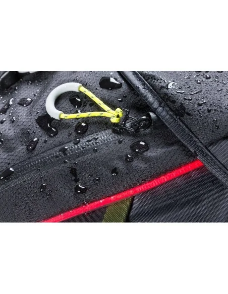 Fietsrugzak Basil Miles Daypack Nordlicht 17 liter 31 x 17 x 44 cm - zwart