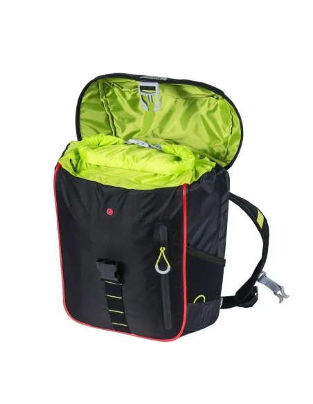 Fietsrugzak Basil Miles Daypack Nordlicht 17 liter 31 x 17 x 44 cm - zwart