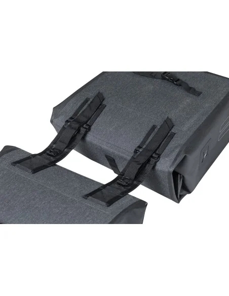 Dubbele fietstas Basil Urban Dry 50 liter 36 x 17 x 42 cm - charcoal melee
