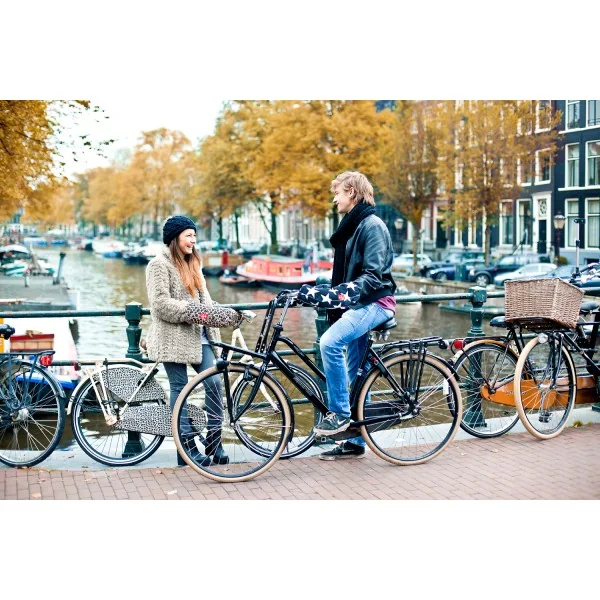 Handmof Wobs Stars Black & White