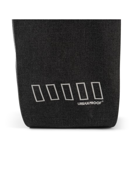 Fietstas Urban Proof District Recycled - 20 liter - zwart