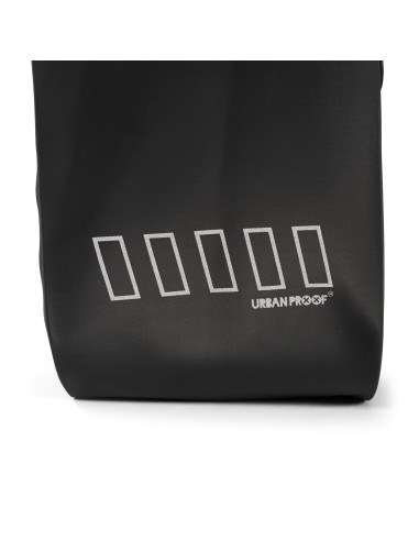 Fietstas Urban Proof Storm Recycled - 20 liter - zwart